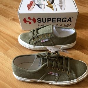 superga olive green